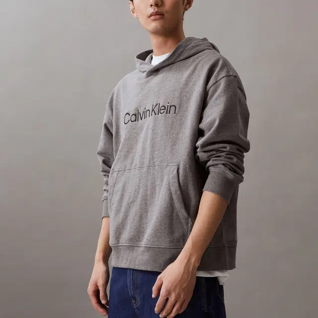 CALVIN KLEIN