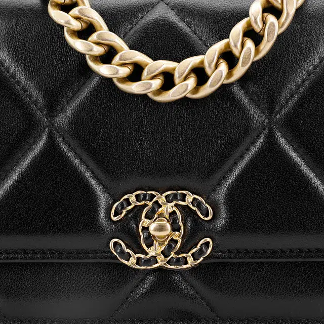 CHANEL 19Bag WOC