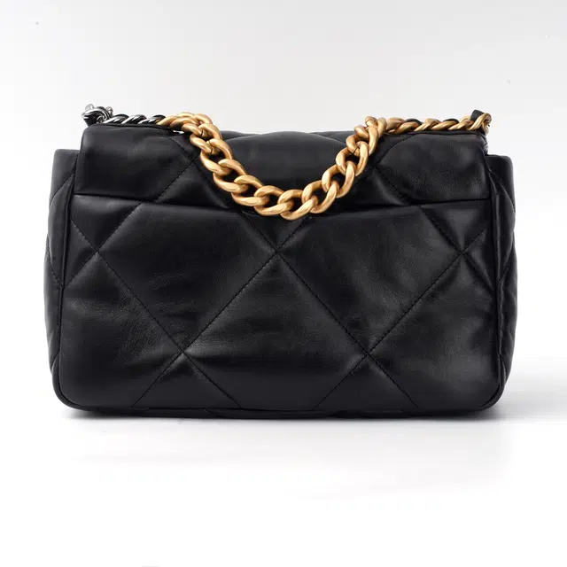 CHANEL 19Bag