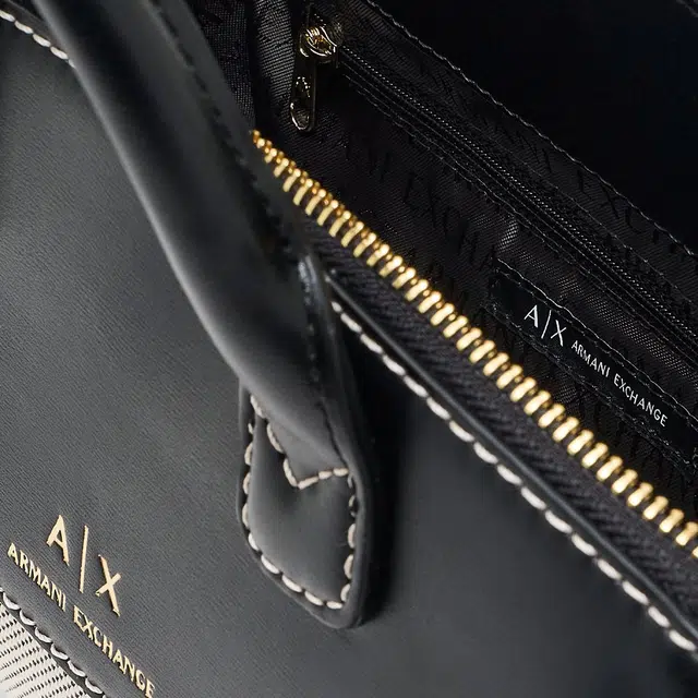 ARMANI EXCHANGEAE Logo