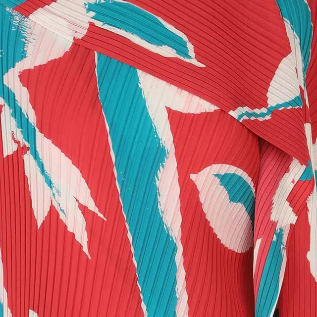 ISSEY MIYAKE T