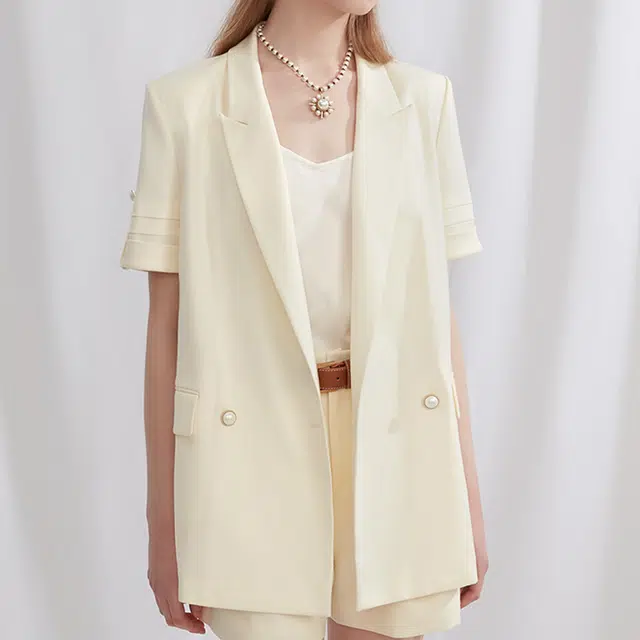 Caroline SS24