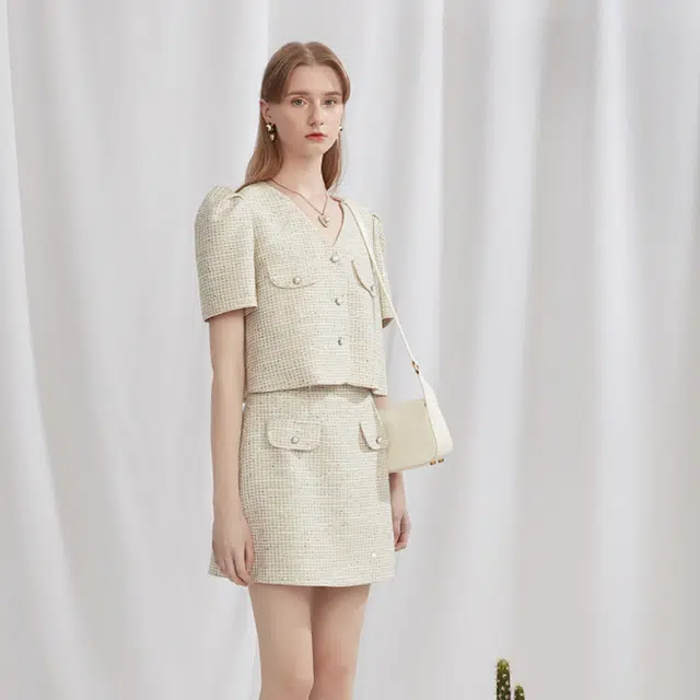 Caroline SS24 V