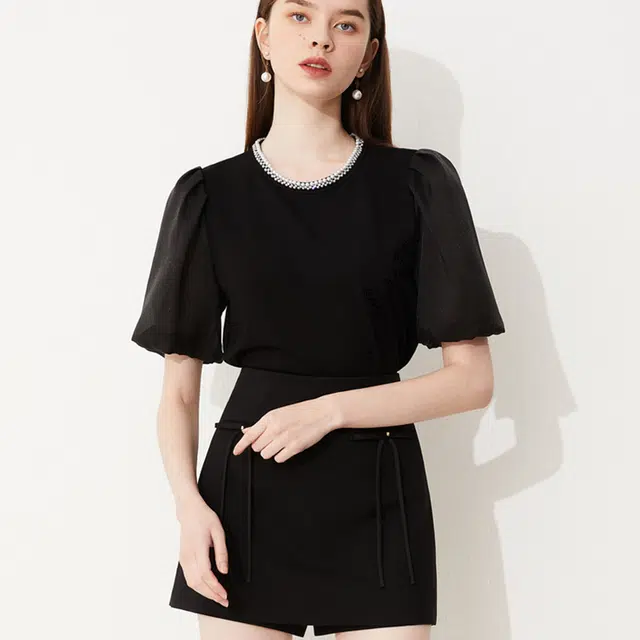 Caroline SS23 T