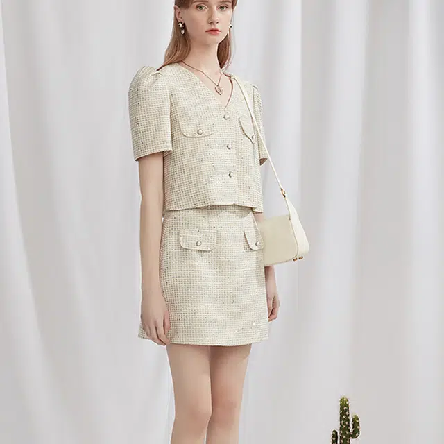 Caroline SS24 V