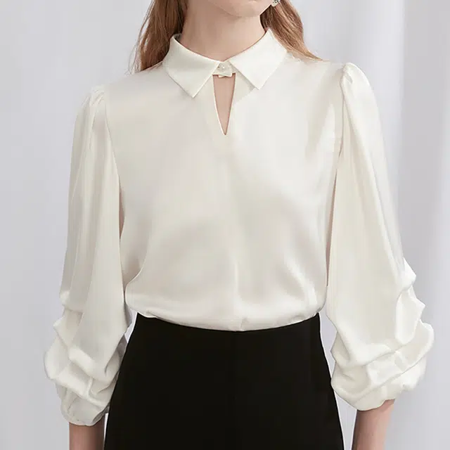 Caroline SS24