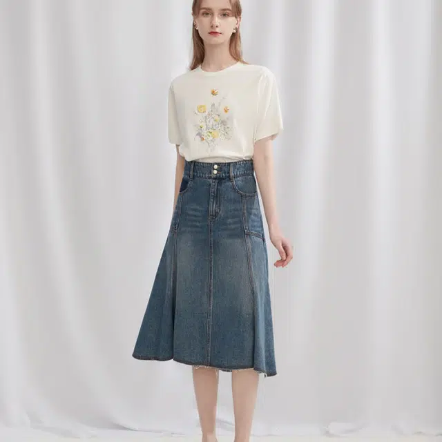 Caroline SS24 T