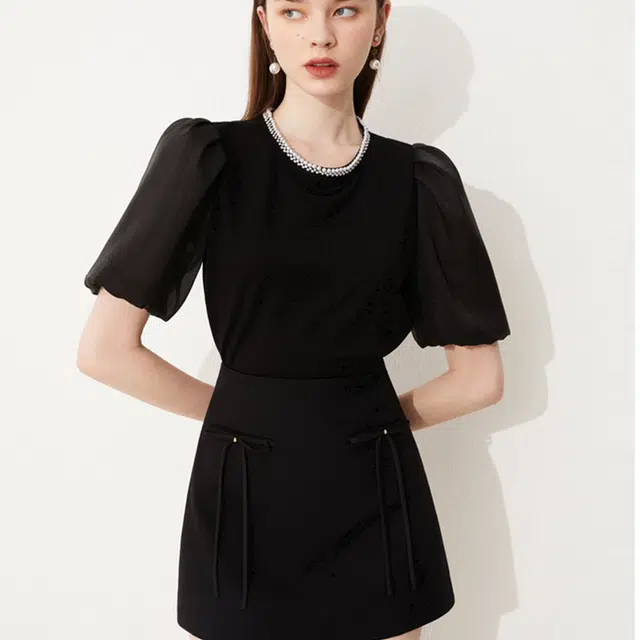 Caroline SS23 T