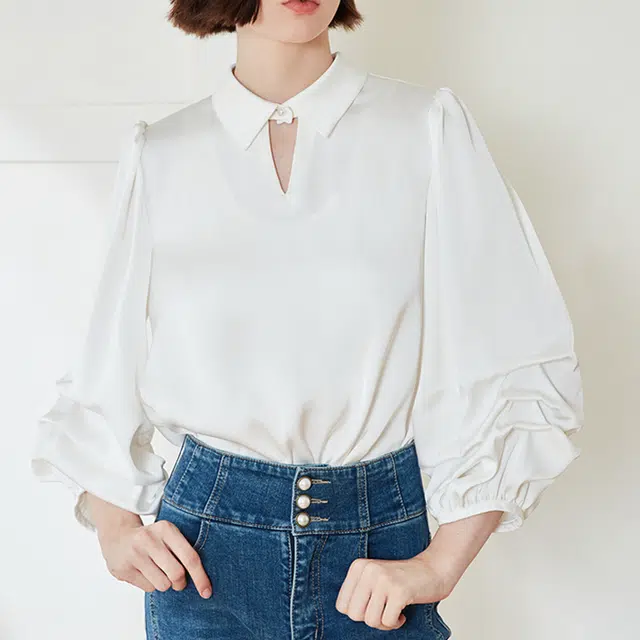 Caroline SS24