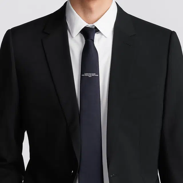 DIOR Logo