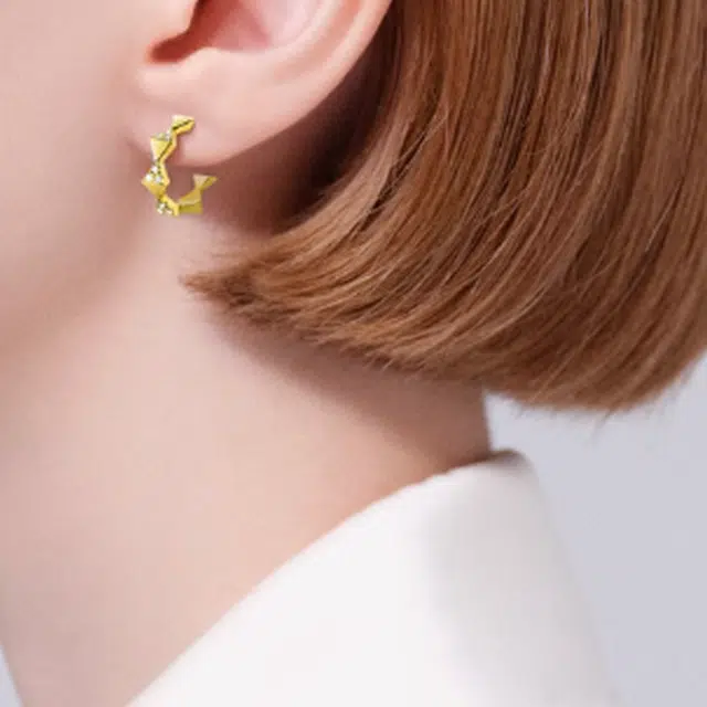 AHKAH 18K