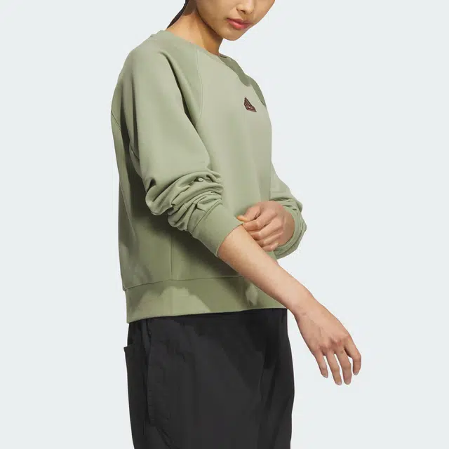 adidas TECH CREWNECK SWEATSHIRT
