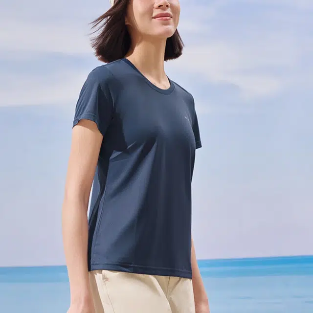 Columbia Logo T