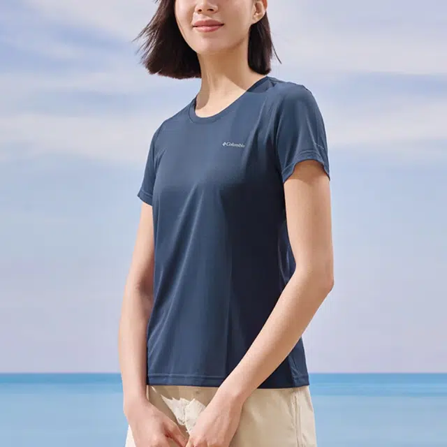 Columbia Logo T