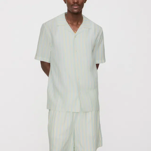 KITH SS25 Striped Thompson Camp Collar Logo