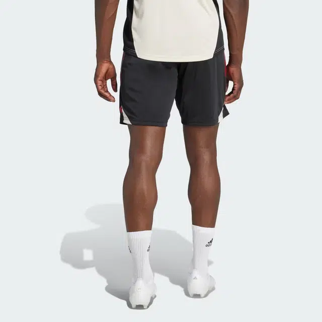 adidas TIRO 25 Liverpool FC Logo