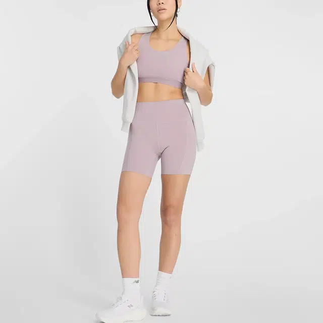 New Balance Sleek Pocket
