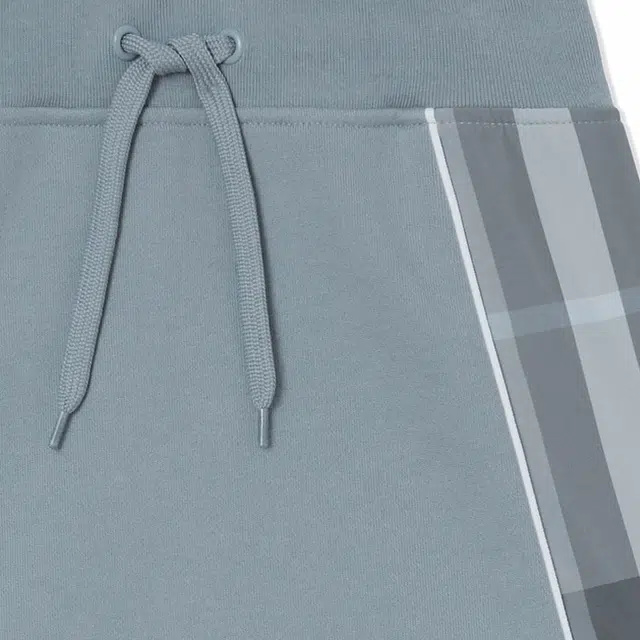 Burberry SS22 A