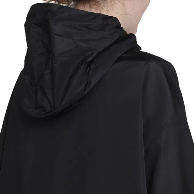 Balenciaga SS22 Logo