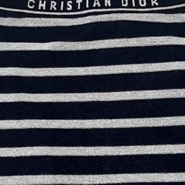 DIOR
