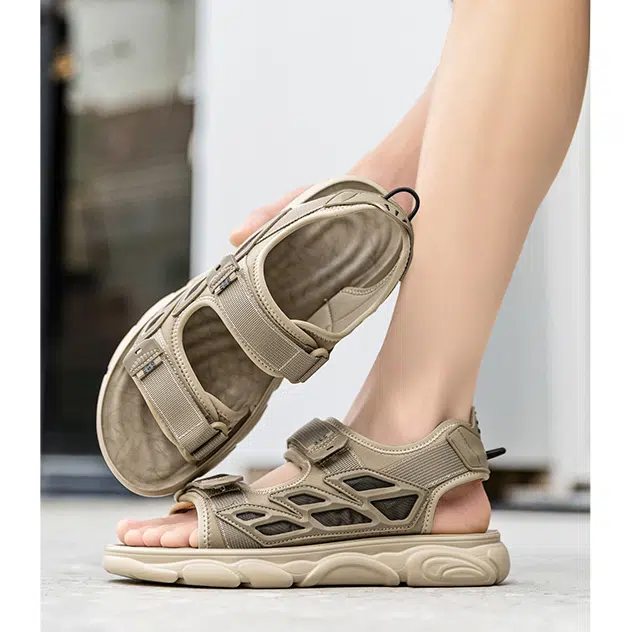 EASTERN CAMEL PU