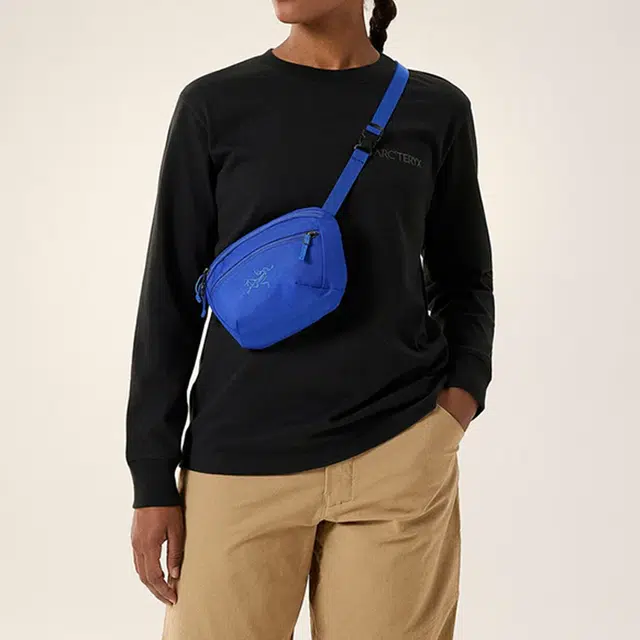 Arcteryx Mantis 1.5L Logo