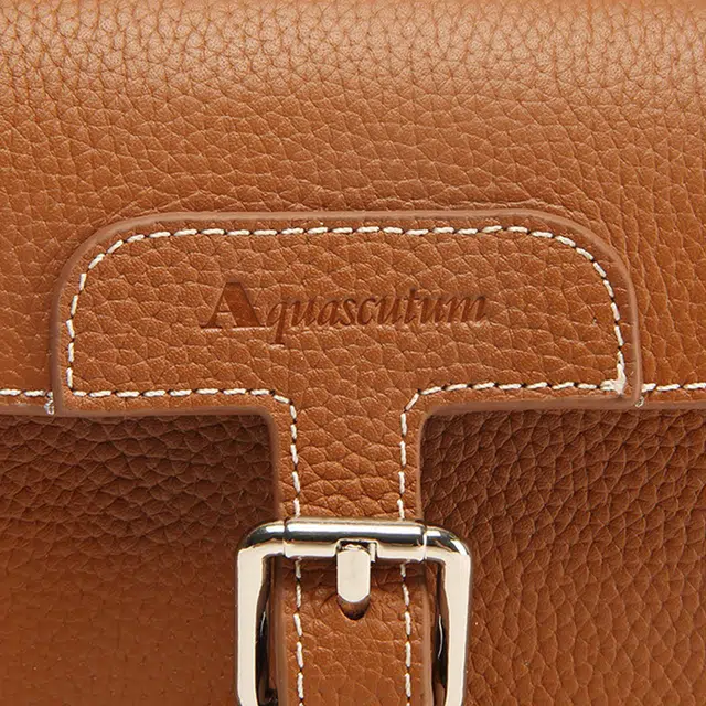 AQUASCUTUM