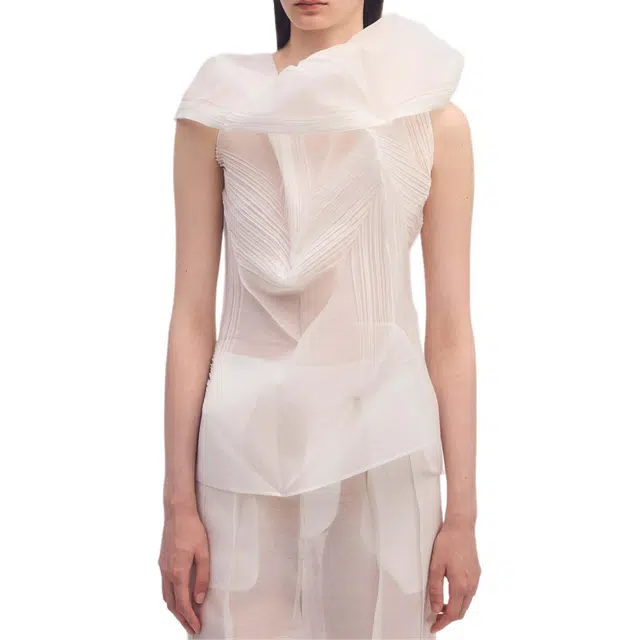 ISSEY MIYAKE T