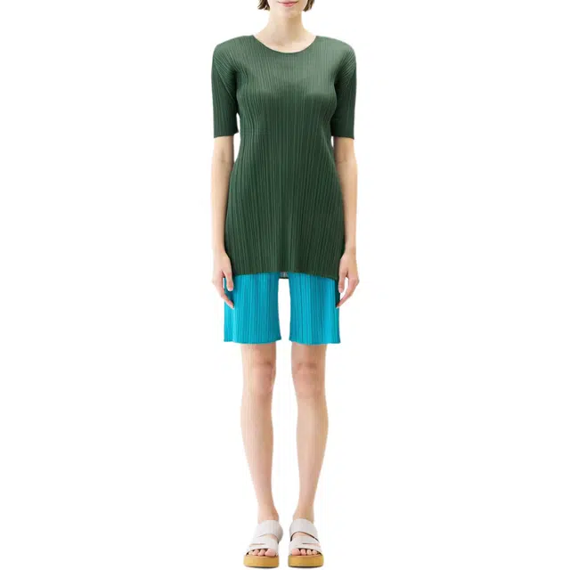 PLEATS PLEASE ISSEY MIYAKE
