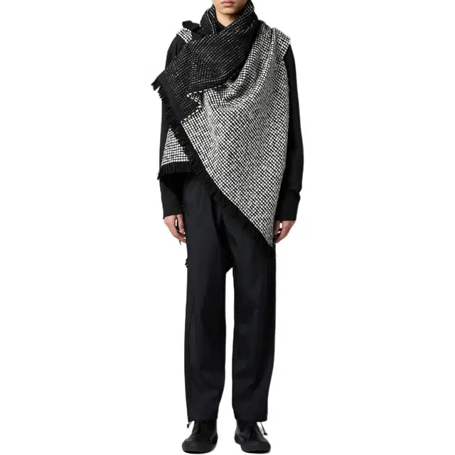 ISSEY MIYAKE FW25 FLAT