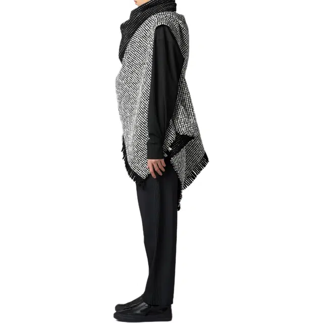 ISSEY MIYAKE FW25 FLAT