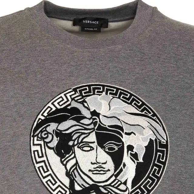 VERSACE FW22 Log
