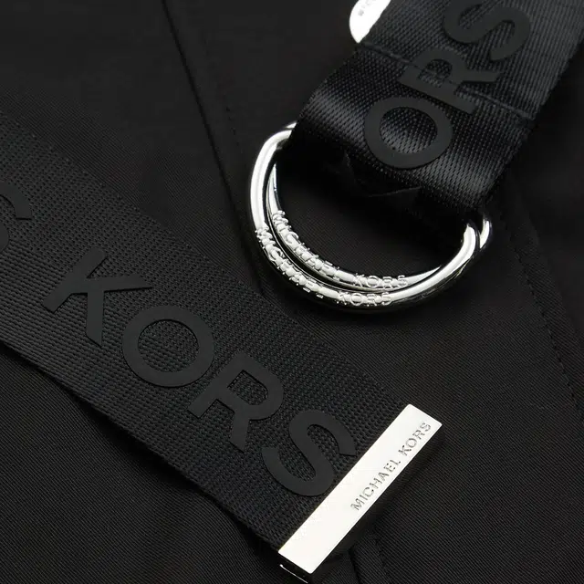 MICHAEL KORS FW22