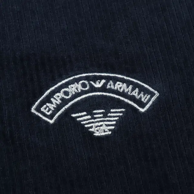 EMPORIO ARMANI FW23 Logo