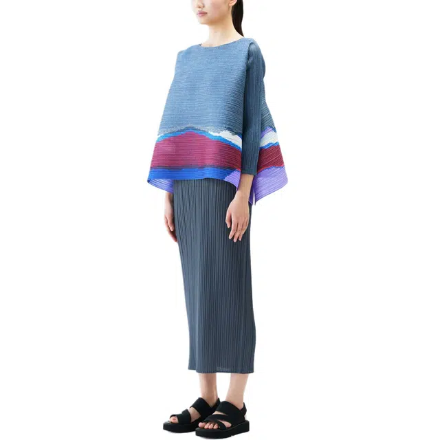 PLEATS PLEASE ISSEY MIYAKE T