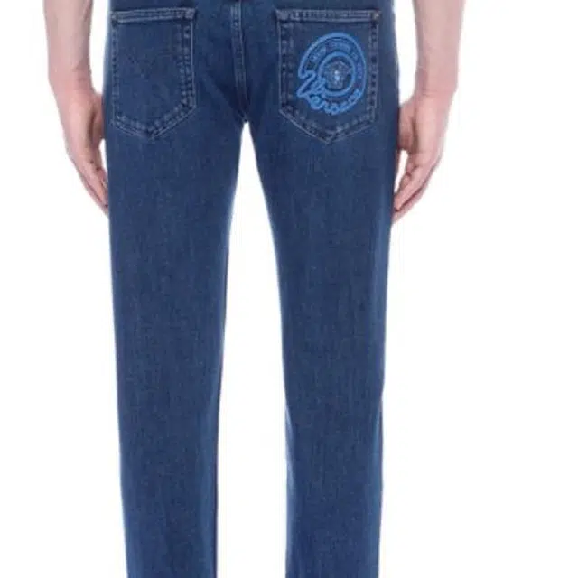 VERSACE
