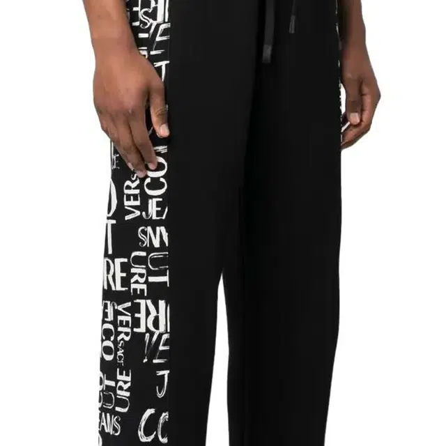 VERSACE JEANS COUTURE SS23 Logo