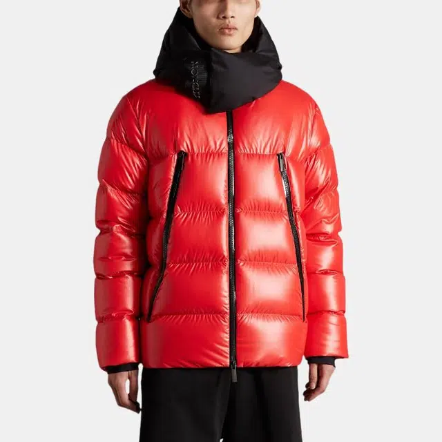 Moncler FW22 logo