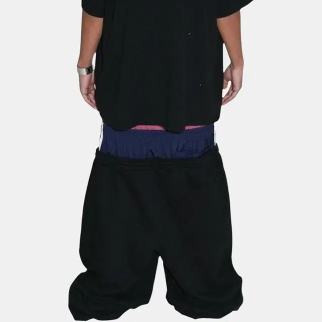 GRAILZ PROJECT GR SS25 COLLECTION 6 NEW THROW BACK logo