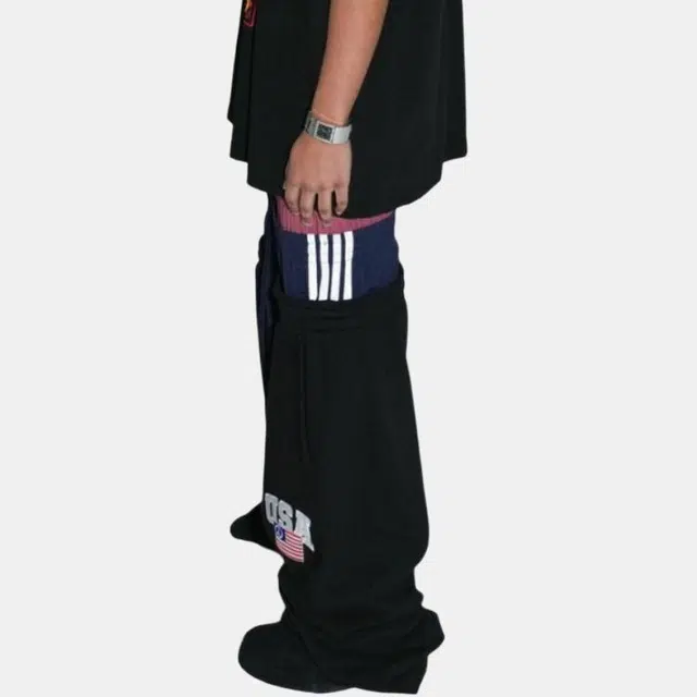 GRAILZ PROJECT GR SS25 COLLECTION 6 NEW THROW BACK logo