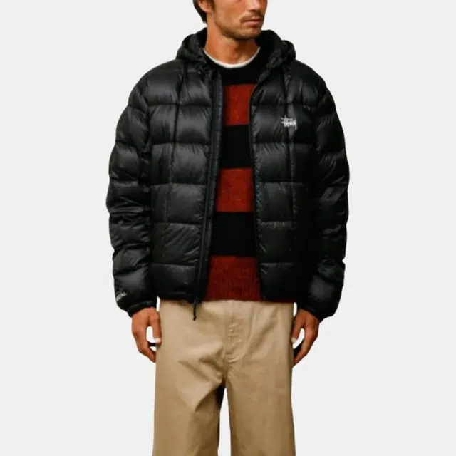 Stussy FW25 FW25 MIDWEIGHT HOODED PUFFER logo