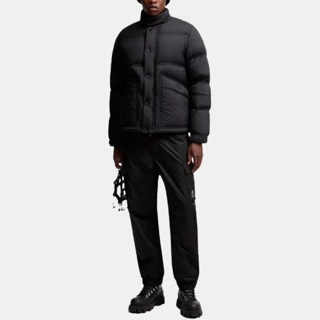 Moncler Short Down Jacket Sernur