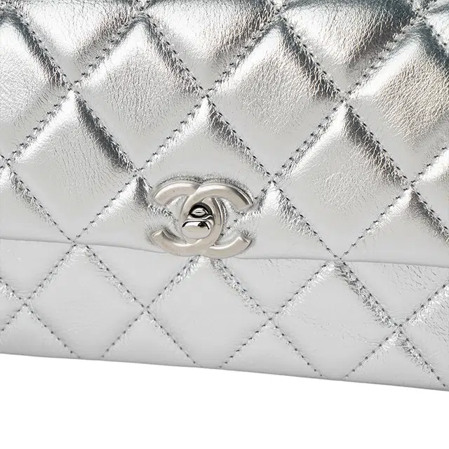 CHANEL 25S