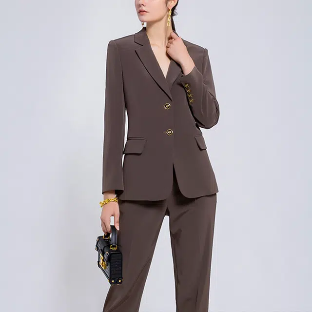 BESIONIA SS22