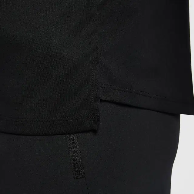Nike Dri-FIT ADV