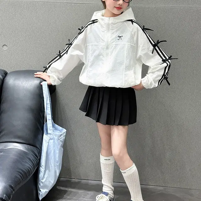 雅鹿户外服 透气百搭连帽防晒服 白色 儿童款