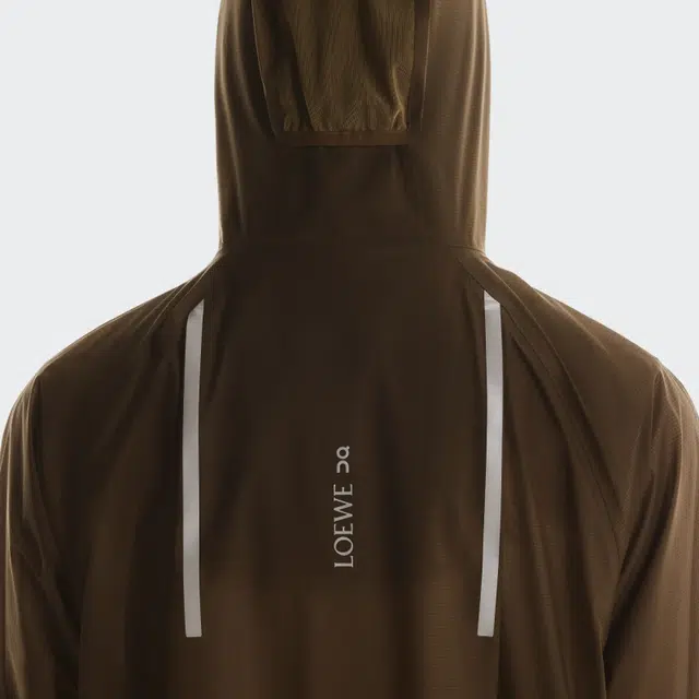 On x LOEWE Ultra