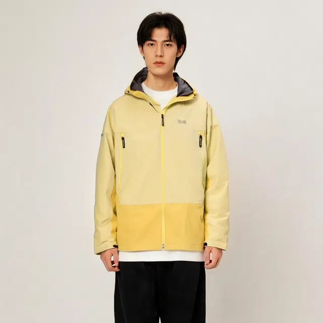 Stussy SS22 Gore-Tex Shell Jacket