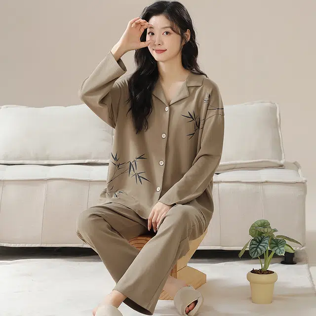 欧迪芬 亲肤舒适开衫翻领长袖长裤纯色休闲甜美优雅大气竹叶图案睡衣套装 女款 白色