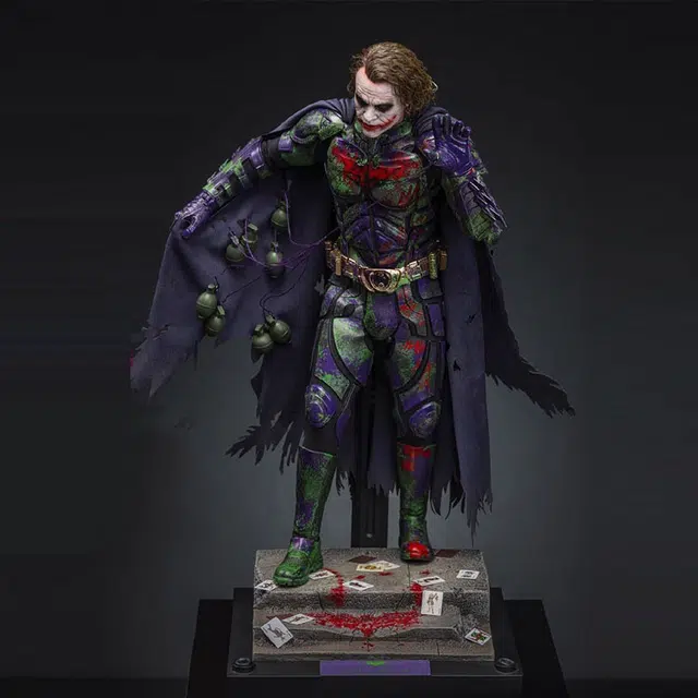 Hot Toys 16